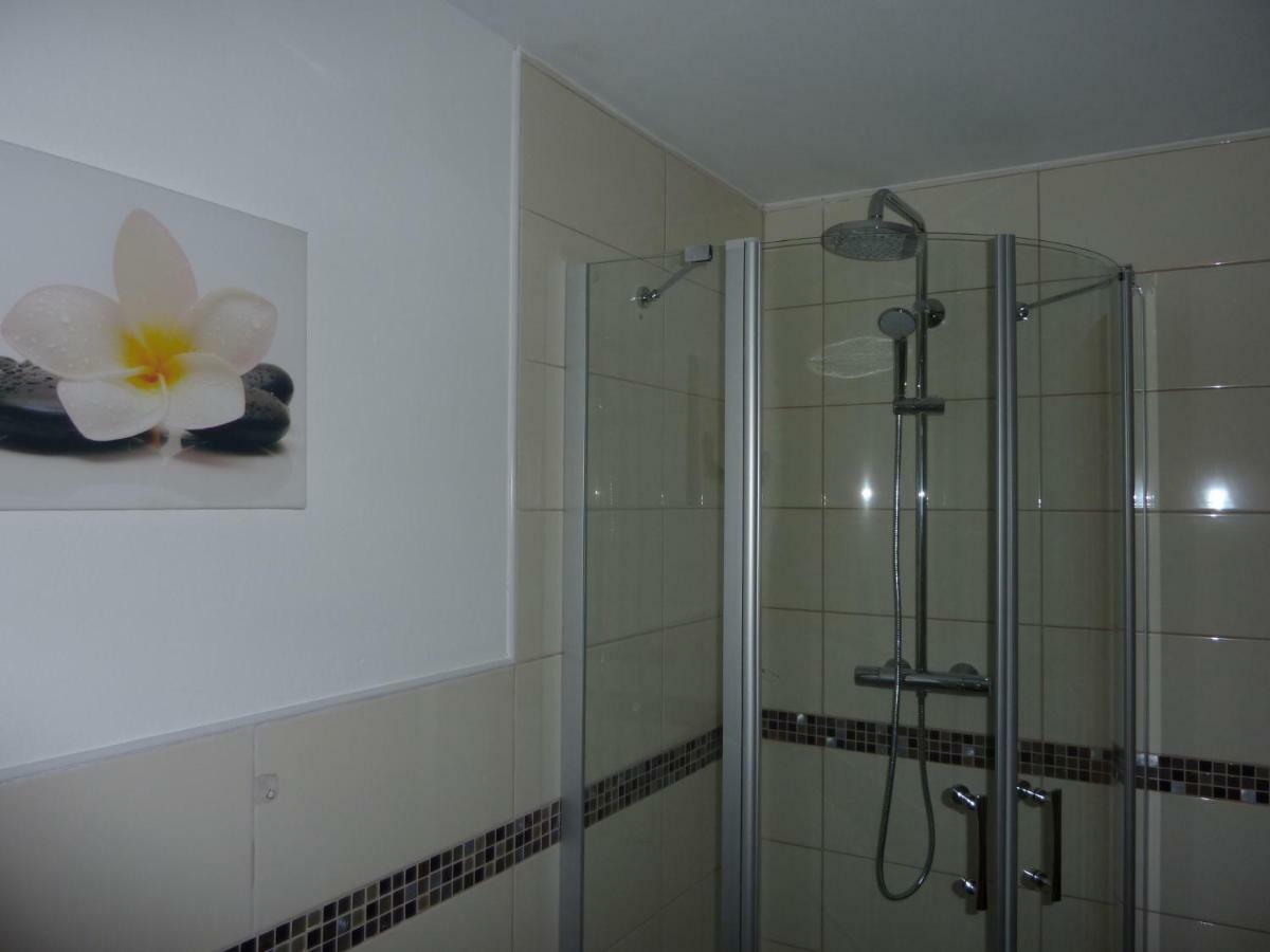 Haus Nuhn Lägenhet Bad Wildungen Exteriör bild
